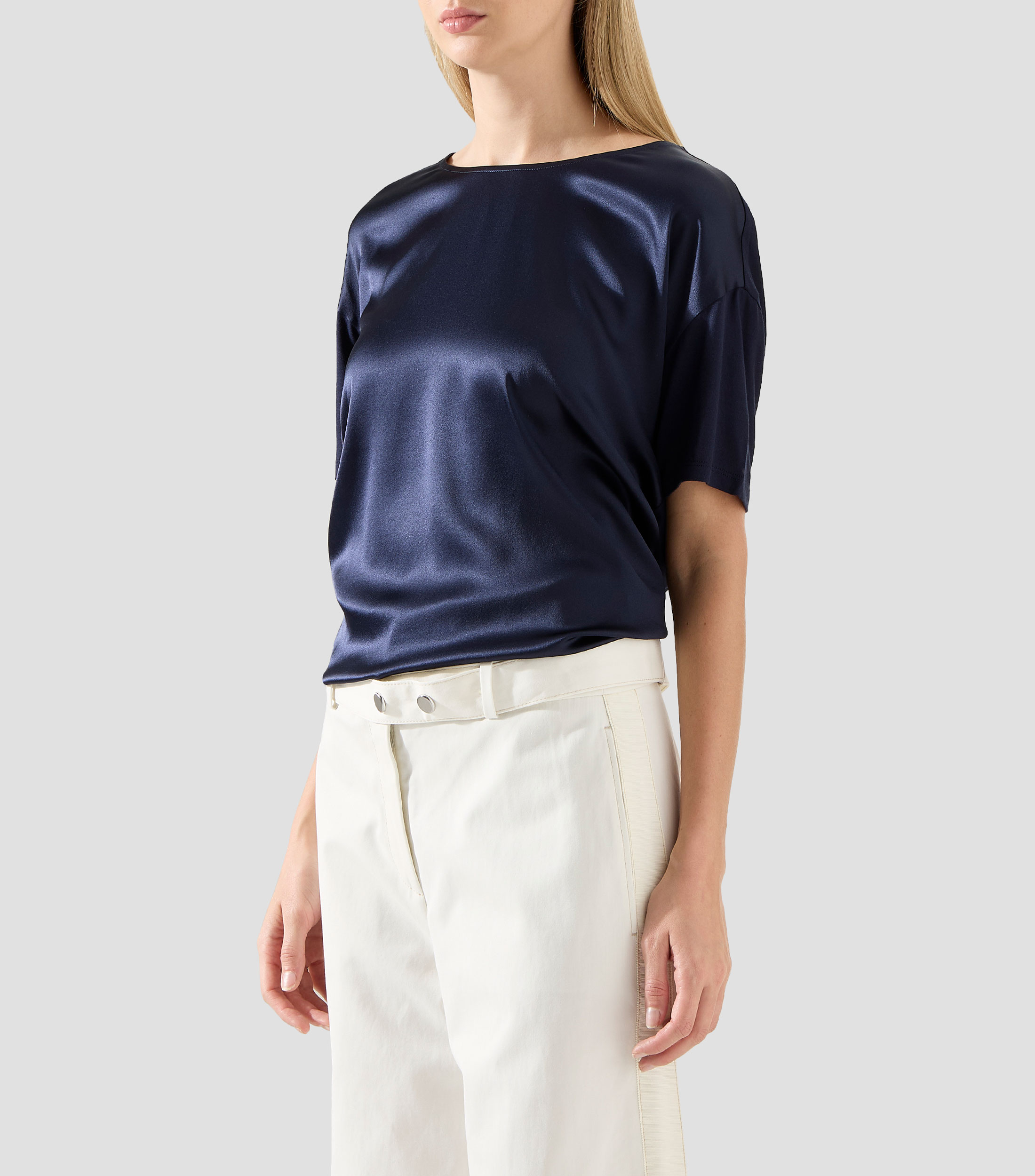 Playera regular fit con parte delantera de seda elástica Mujer